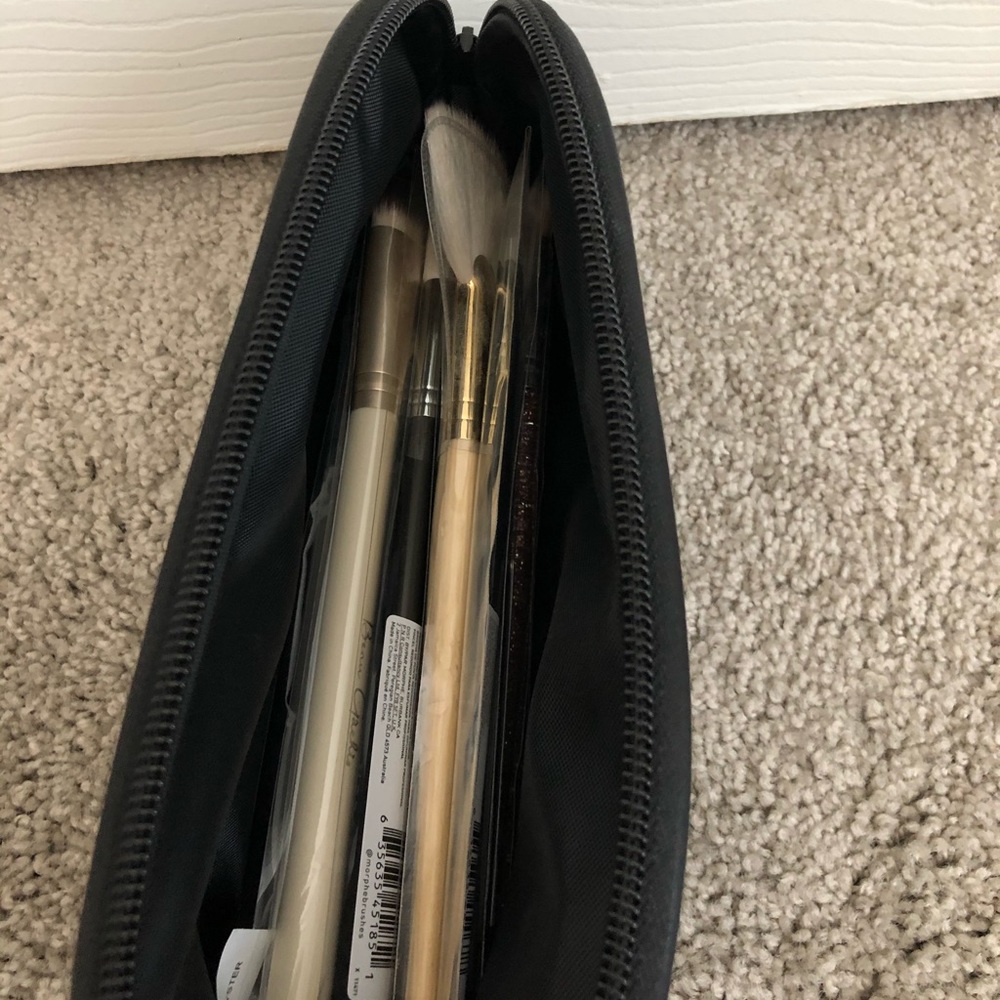 Brush Bag with Brushes